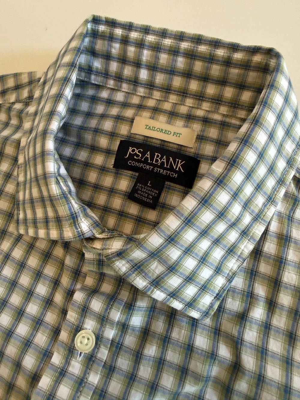 Jos. A. Bank Men’s Comfort Stretch Tailored Fit Plaid Shirt – Size Large